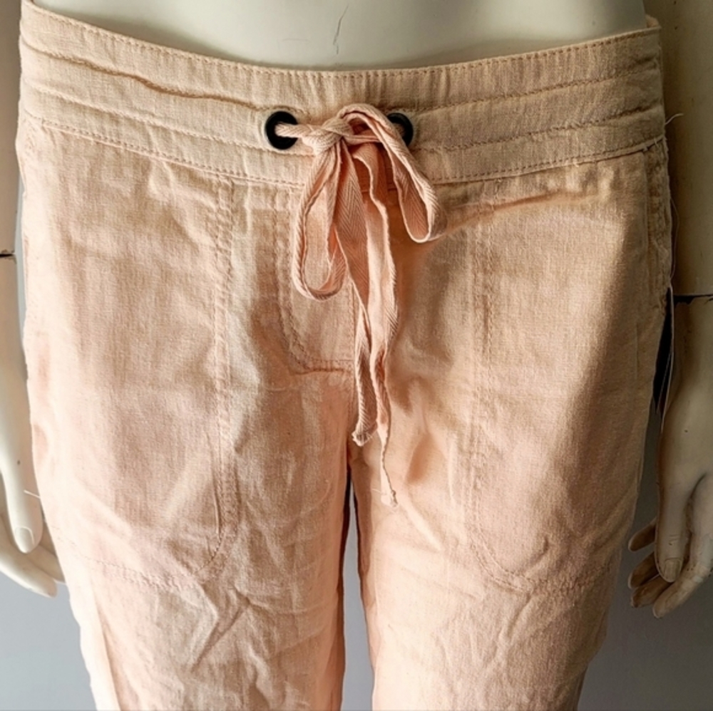 BRAND NEW! Per Se Women's Capri Pants in Blush Size S